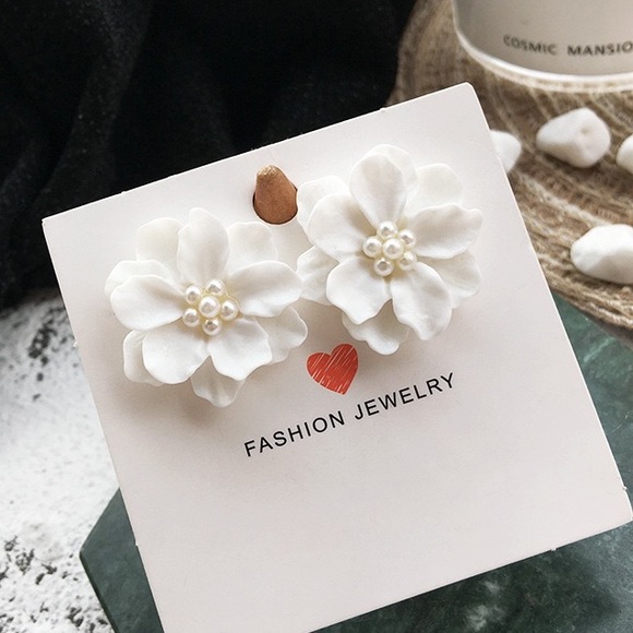 🔸2 for $15🔸 Earrings - Picture 2 of 3